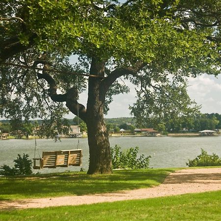 Inn On Lake Granbury Phòng bức ảnh